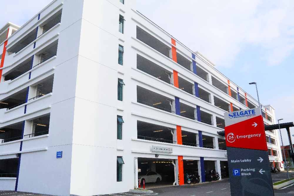Selgate Specialist Hospital Rawang parking building